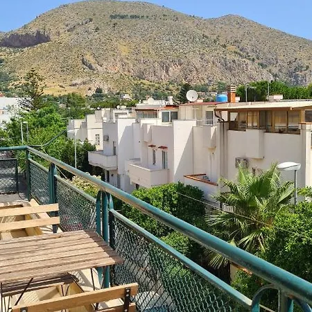 Apartment Arima Mondello